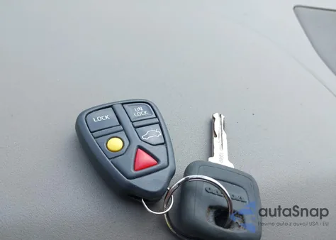 2001 Volvo V70 2.4 A/2.4 A Sr/2.4 M/2.4 M Sr (Discontinued) из США, поврежденный, VIN YV1SW61RX12091155